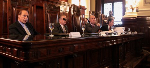 La Corte rechazó un planteo sobre matrimonio de personas del mismo sexo