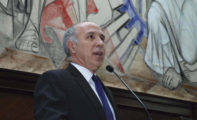 Ricardo Lorenzetti disertará en la Feria del Libro sobre “Los desafíos ambientales en el Siglo XXI”
